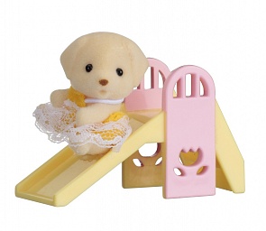 Sylvanian Families. Младенец в пластиковом сундучке - Собачка на горке (Epoch, 5204st)